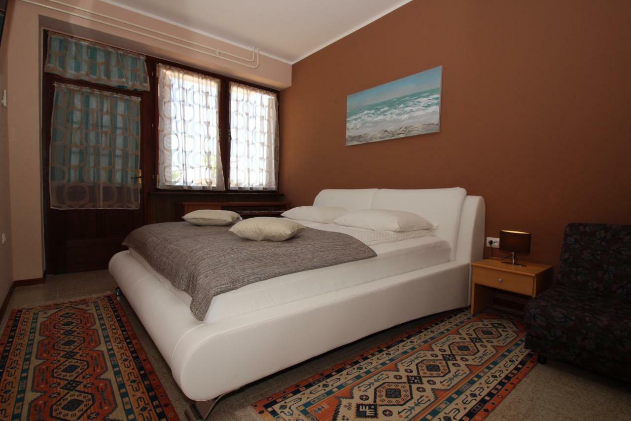 Apartments Rakovic Lovran Exterior foto